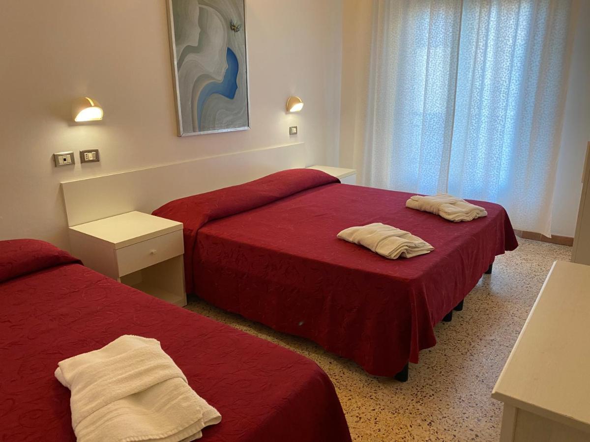 Hotel Riva Rimini Extérieur photo