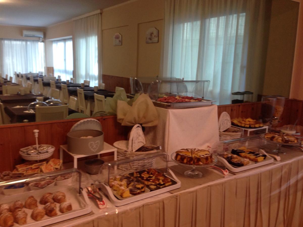 Hotel Riva Rimini Extérieur photo