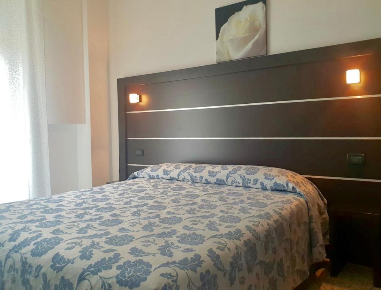 Hotel Riva Rimini Extérieur photo