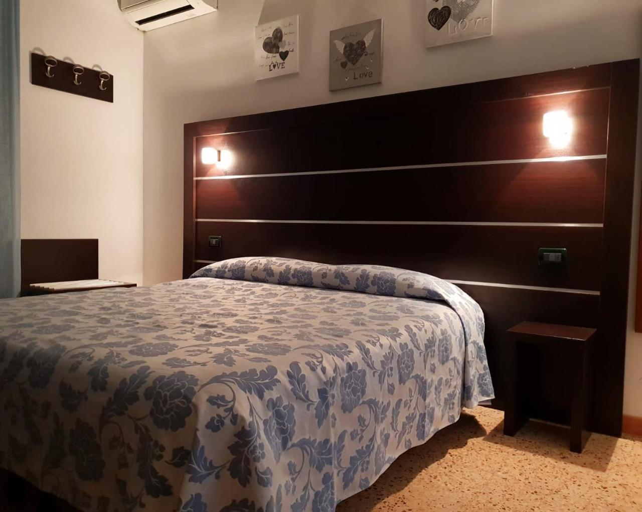 Hotel Riva Rimini Extérieur photo