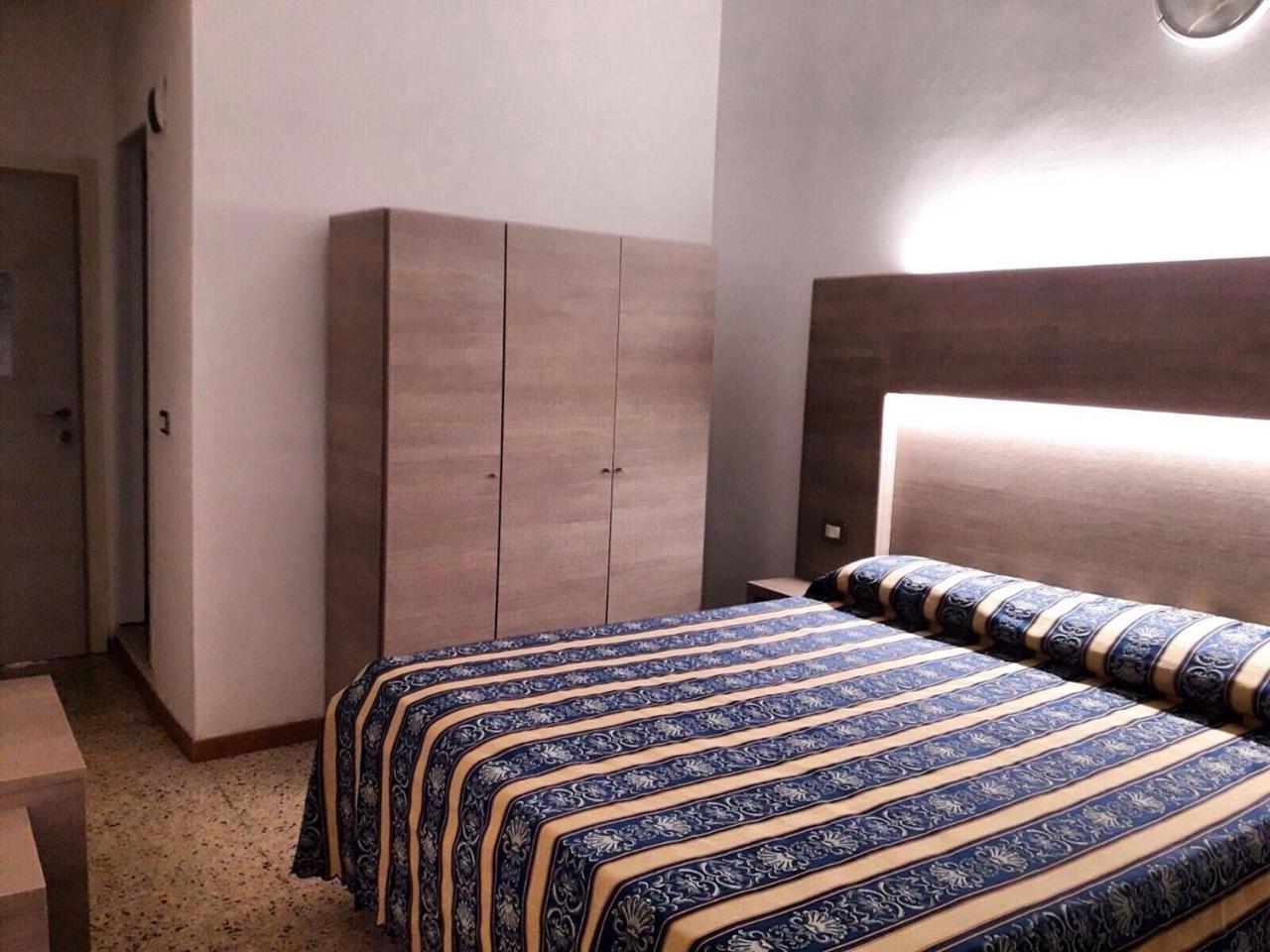 Hotel Riva Rimini Extérieur photo